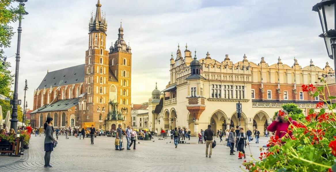 Zwiedzanie starówki w Toruniu: anegdoty i ciekawostki z przewodnikiem
