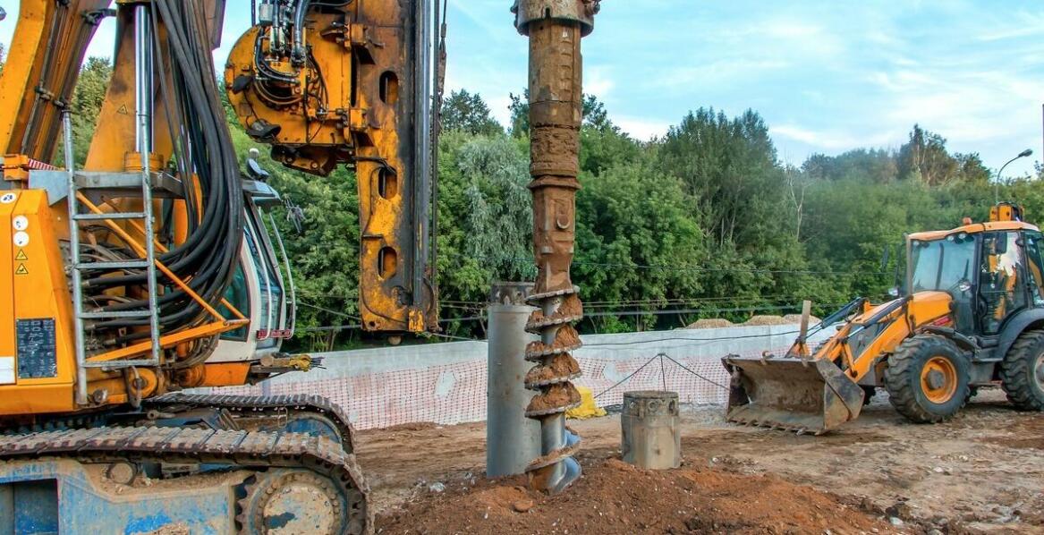 Jakie korzyści niosą za sobą sterowane odwierty w budownictwie infrastrukturalnym?