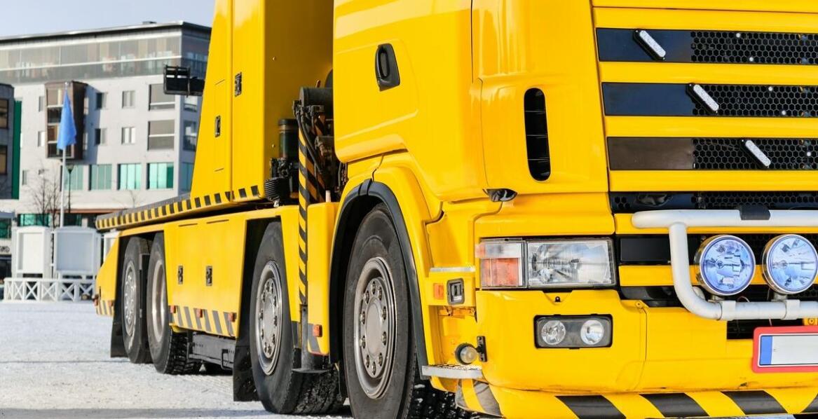 Jakie są główne różnice między wynajmem a zakupem autolawety?