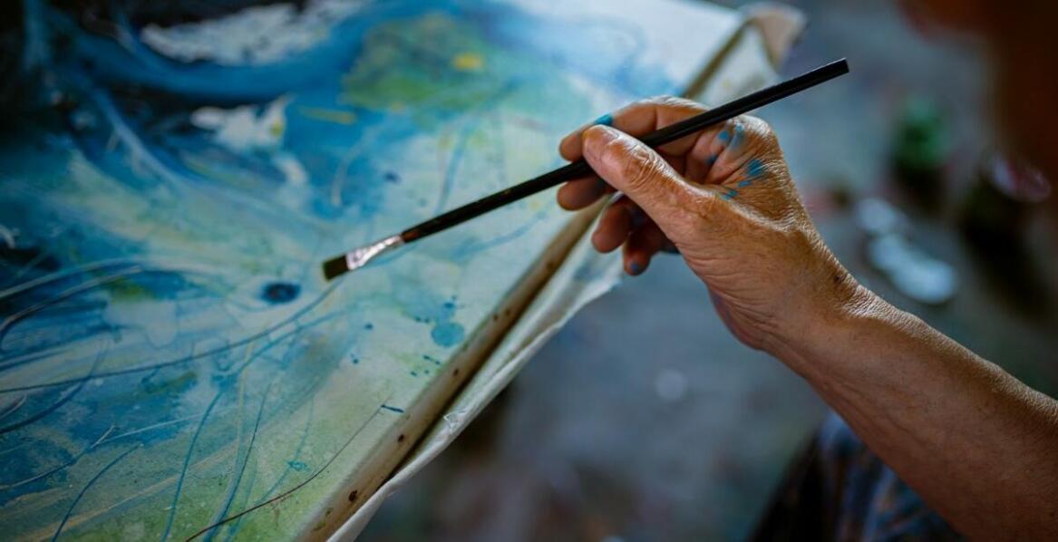 Jakie są możliwości rozwijania zdolności manualnych w domu spokojnej starości?