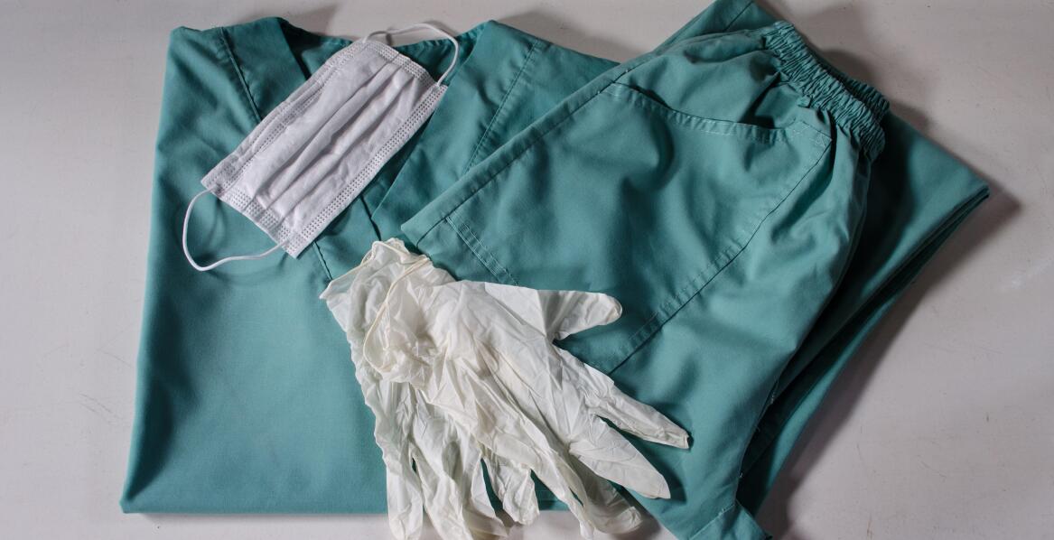 Medyczne spodnie na gumce dla mężczyzn – jakie modele wybierać, by zapewnić wygodę?