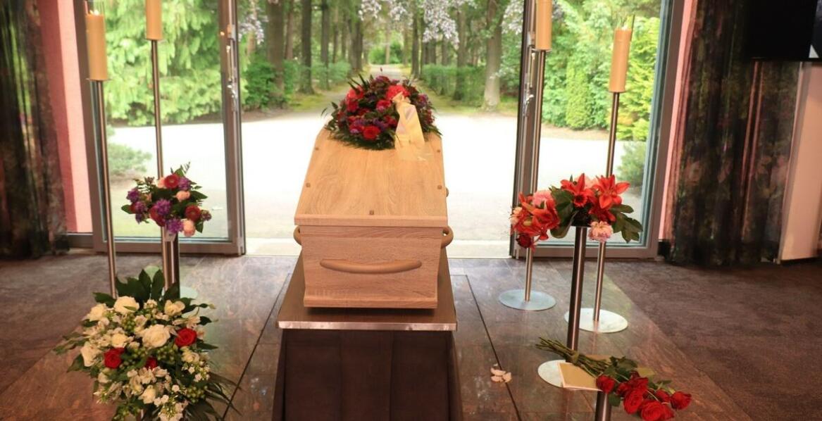 Co obejmuje oferta krematorium w kontekście pożegnalnej ceremonii?