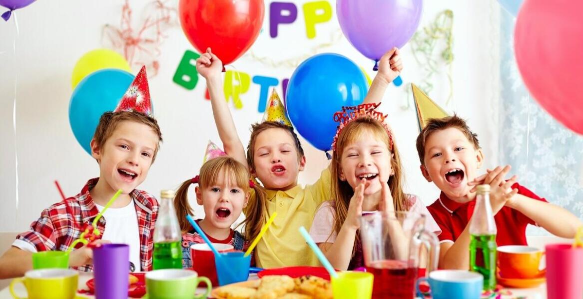 Jakie niespodzianki przygotowujemy na urodziny w sali zabaw?