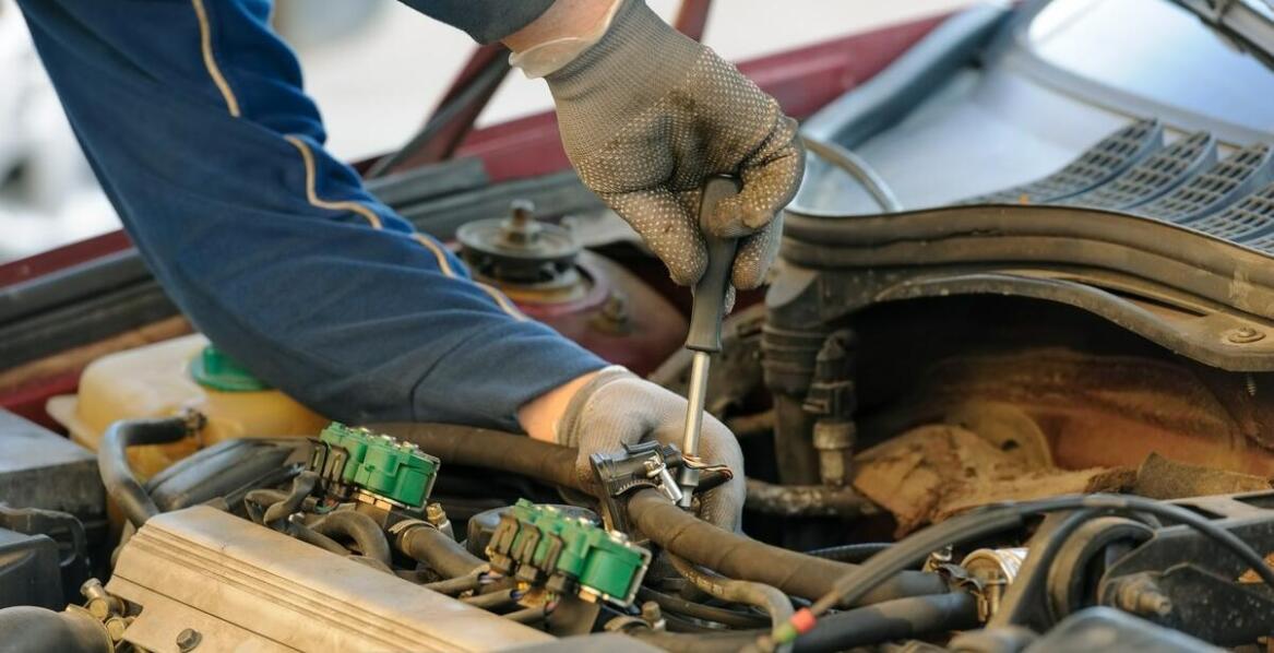 Jakie technologie są stosowane przy naprawie układów zasilania Diesla z wtryskami Siemens 2.0 TDCi?