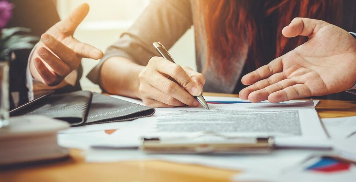 Wsparcie posprzedażowe – jak ubezpieczyciele pomagają po zakupie polisy?