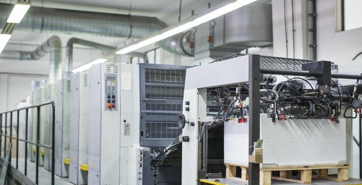 Jak technologia produkcji kartonów wpływa na jakość i trwałość?