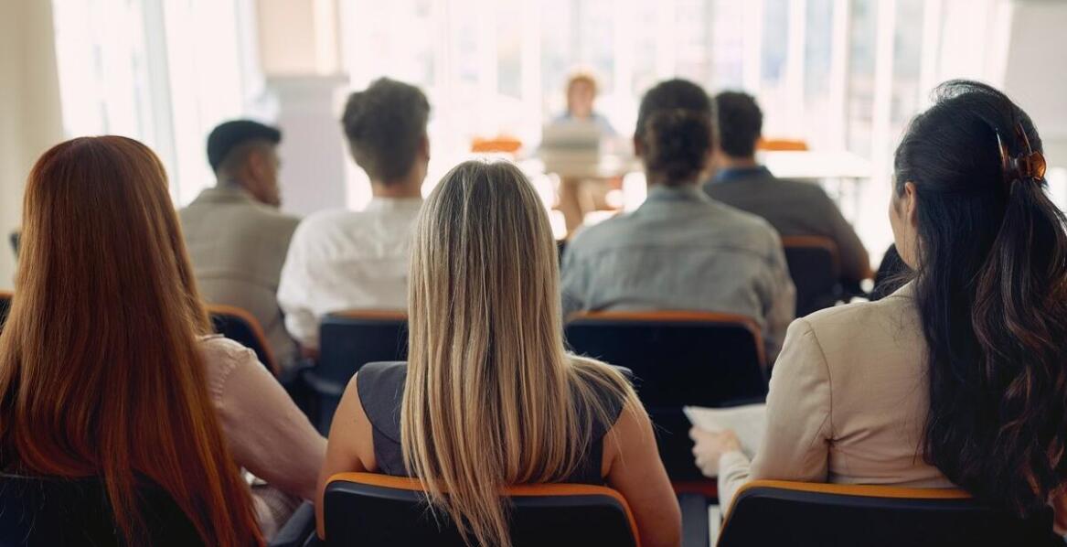 Jak trening asertywności wpływa na rozwój menedżerskich kompetencji?