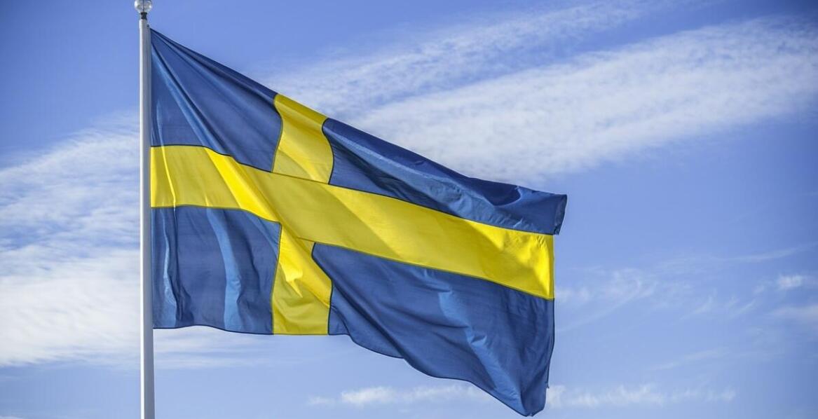 Narodowe flagi na pneumatycznych masztach – korzyści i zastosowania