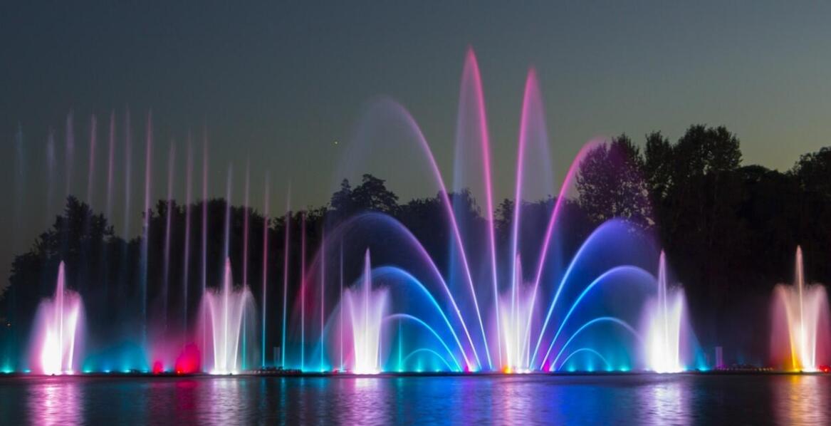 Znaczenie LED oświetlenia w nowoczesnych interaktywnych projektach fontann