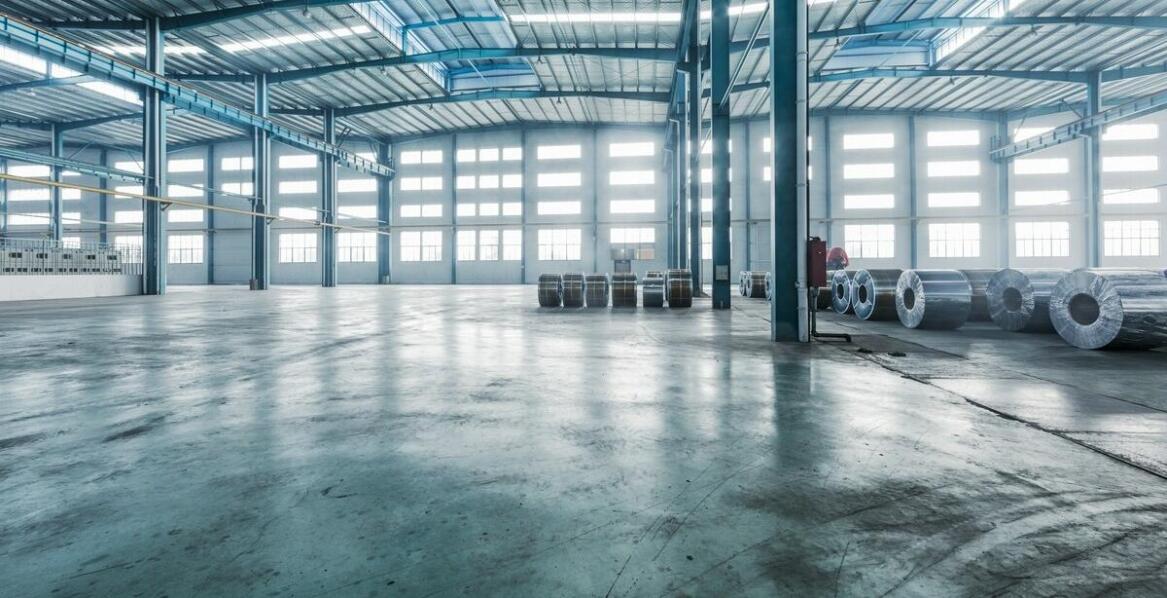 Optymalizacja logistyki dzięki różnorodnym modelom pojemników na beton