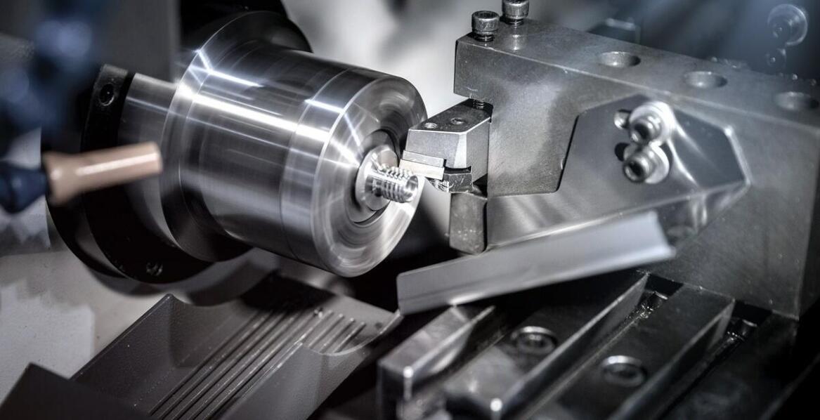 Korzyści z wykorzystania nowoczesnych tokarek do obróbki metali