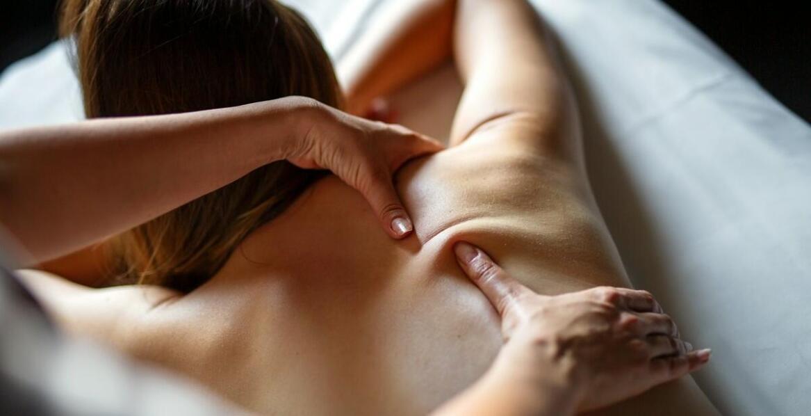 Zalety sportowego masażu dla osób uprawiających różne sportowe dyscypliny