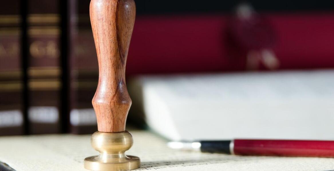 Jakie dokumenty są wymagane przy sporządzaniu testamentu u notariusza?