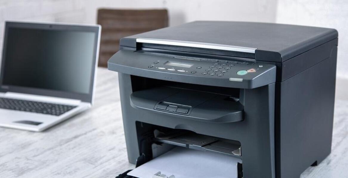 Jak dobrać odpowiednią drukarkę dla firmy, korzystając z usług w wypożyczalni?