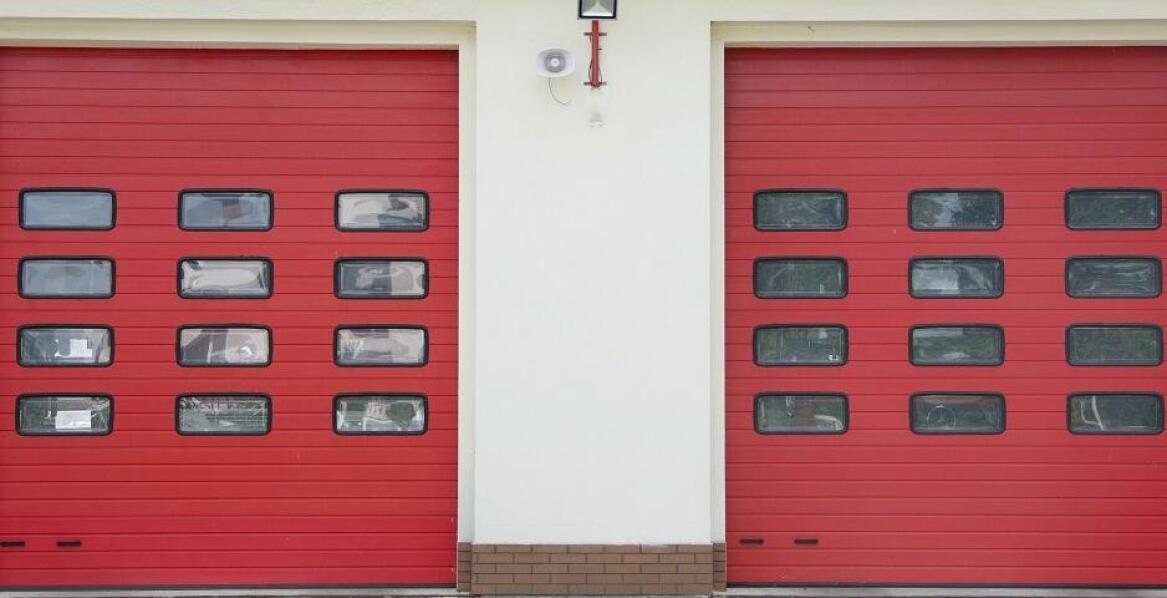 Korzyści z integracji bram ppoż z alarmowymi systemami