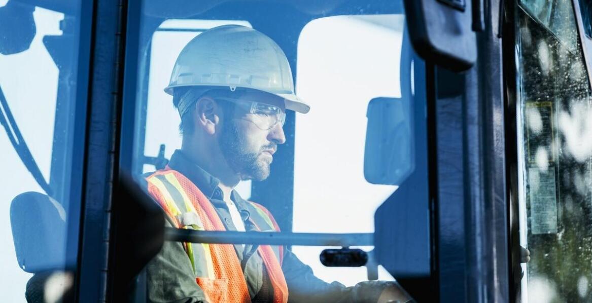 Wybór odpowiedniej maszyny do wynajmu – na co zwrócić uwagę?