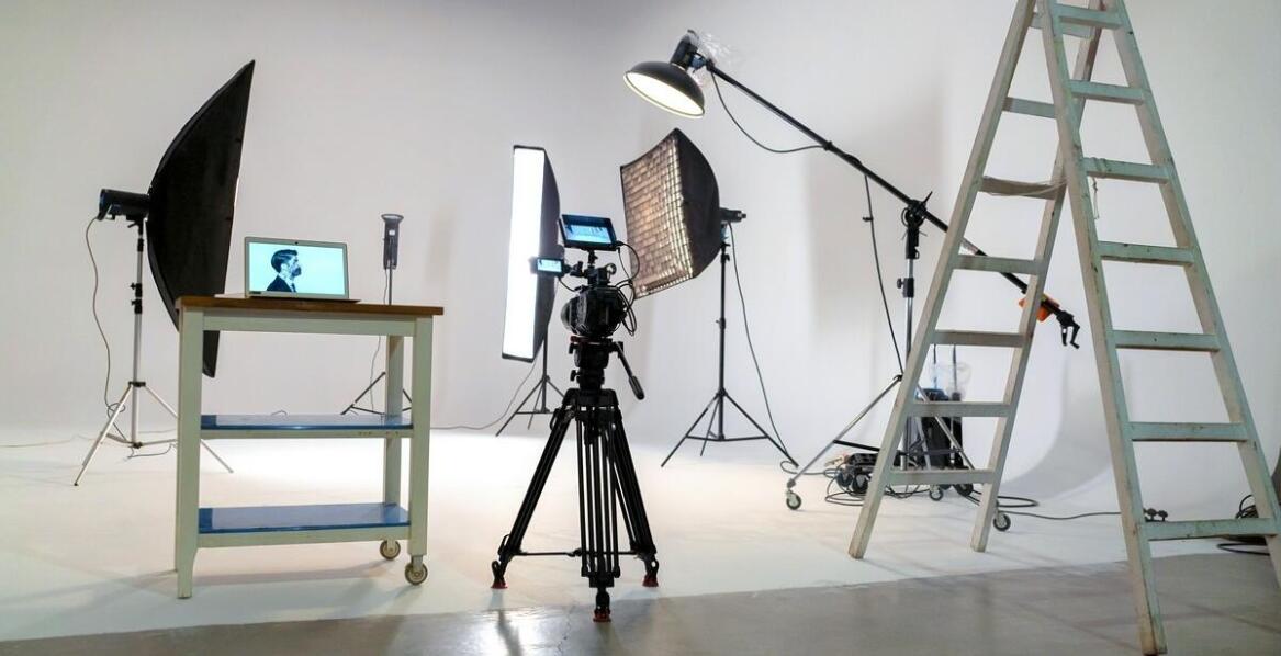 Rola fotografii wnętrz w kreowaniu wizerunku komercyjnych przestrzeni