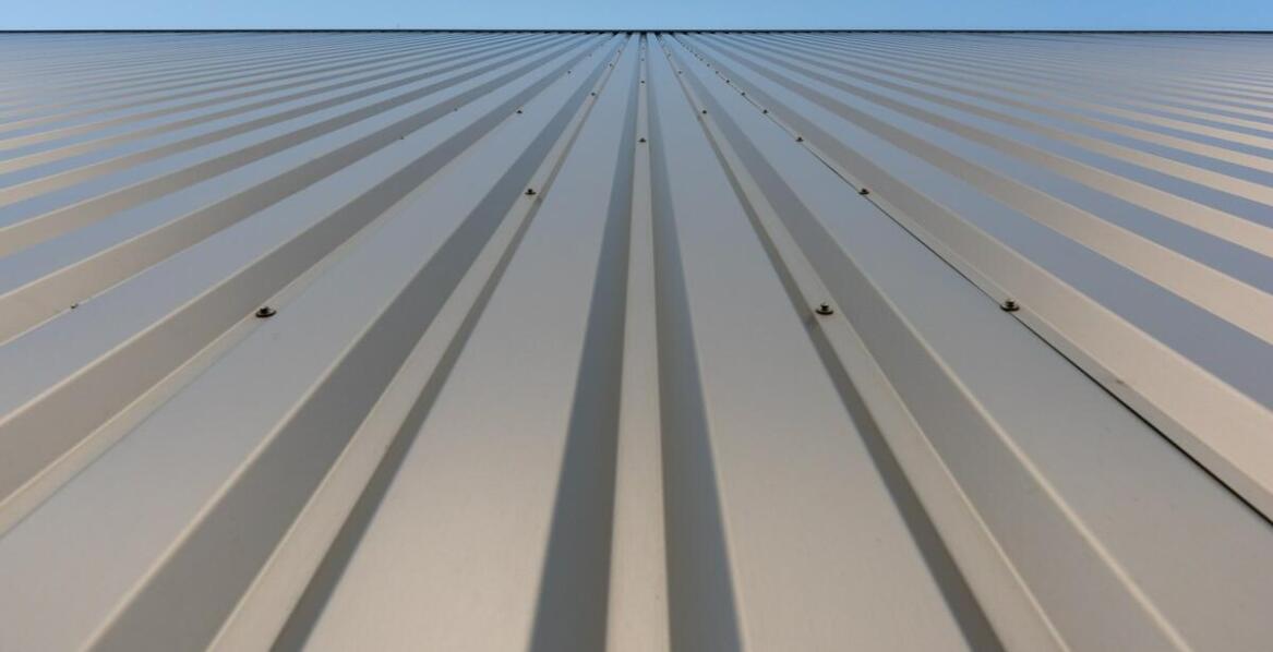 Estetyka i funkcjonalność jednomodułowej blachy na dachach mieszkalnych