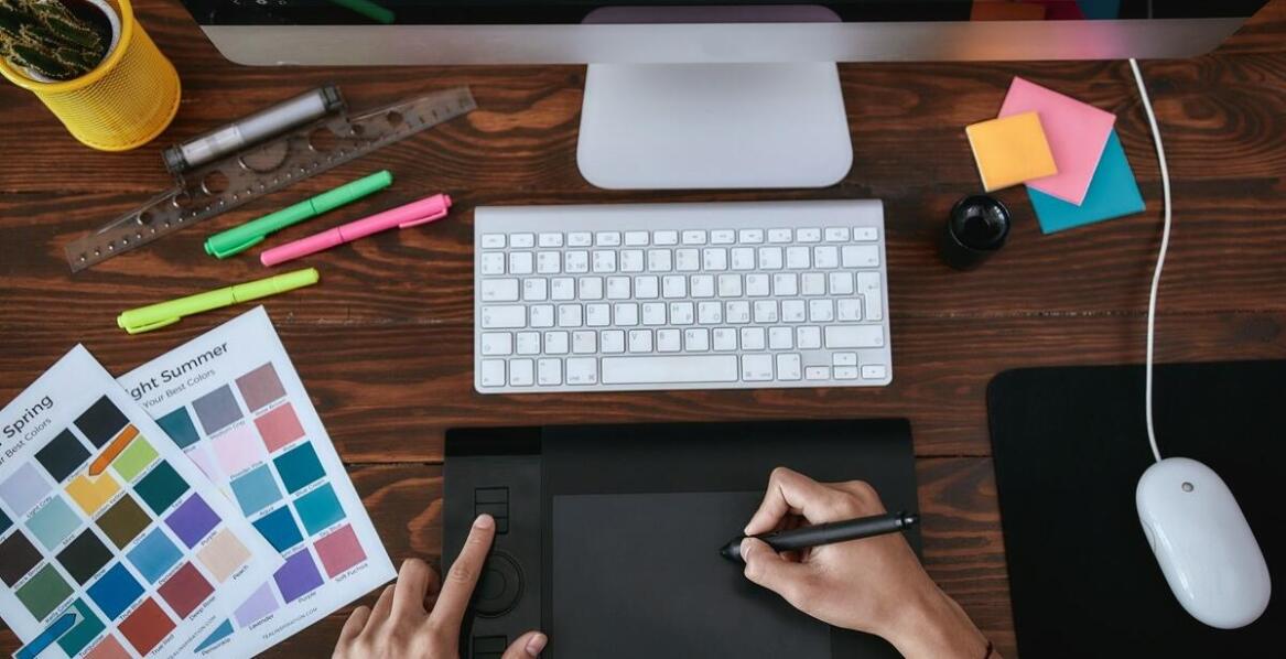 Projektowanie graficzne a spójność wizualnej identyfikacji