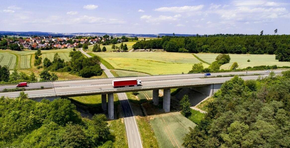 Bezpieczna podróż ze wschodu na zachód – infrastruktura i MOP-y na trasie.