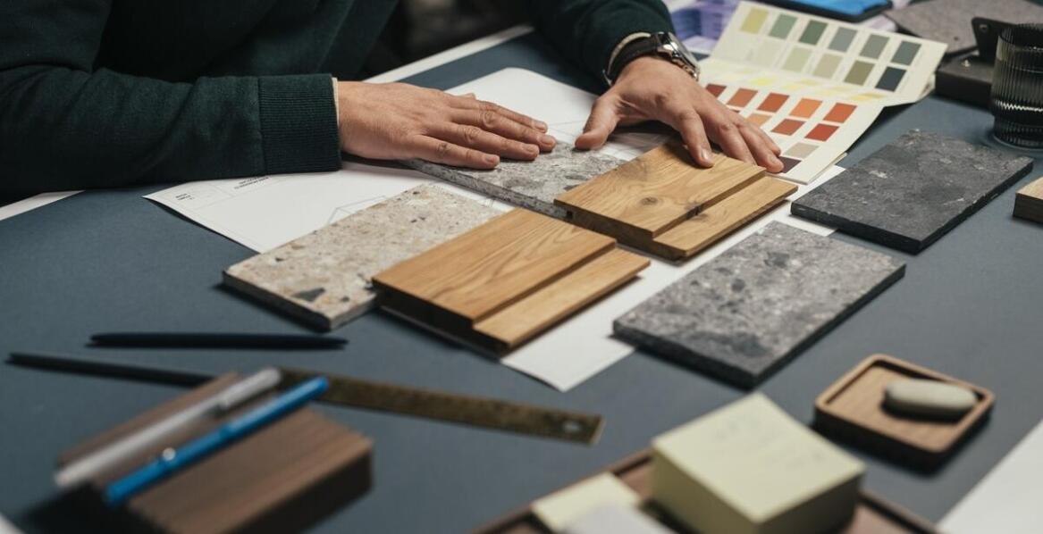 Jak dobrać odpowiedni projekt wizytówki do charakteru działalności?