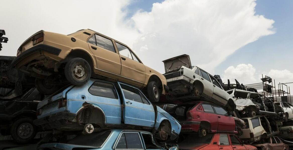 Rola złomu samochodowego w minimalizacji odpadów i promowaniu recyklingu