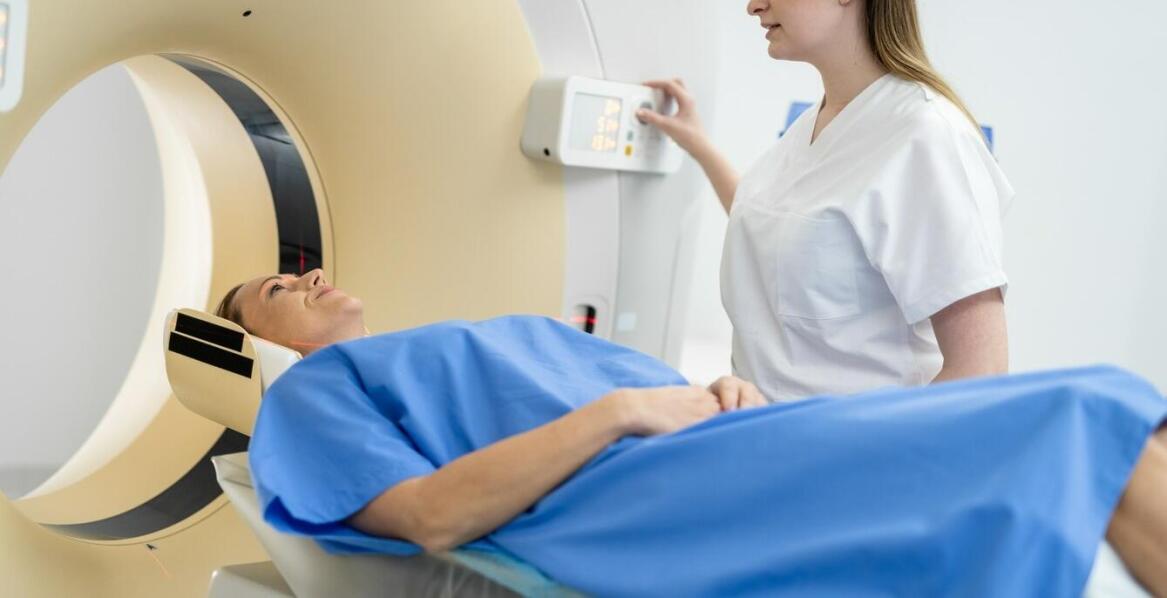 Jak proktologia wspiera leczenie nowotworów przewodu pokarmowego?