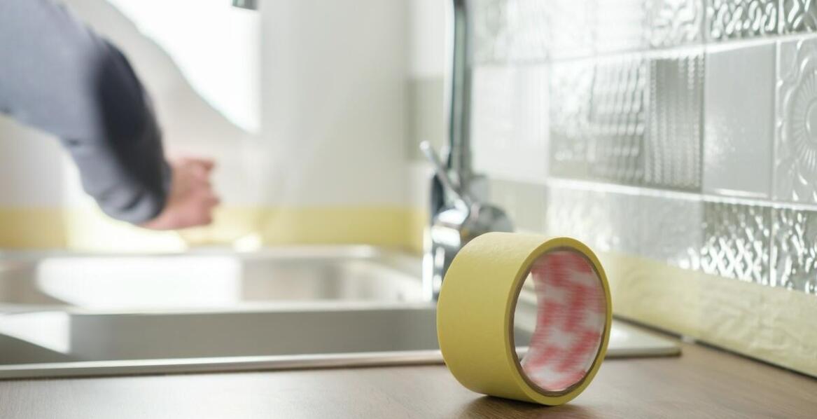 Praktyczne porady dotyczące wyboru klejących taśm dla różnych branż