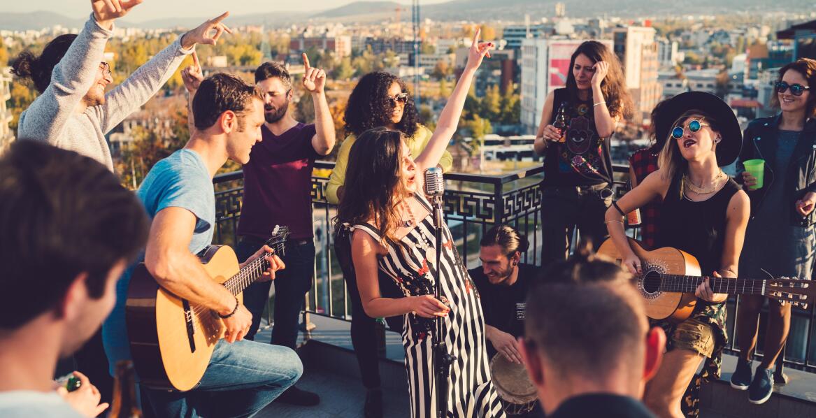 Jak wokalistka w Warszawie może wzbogacić oprawę muzyczną eventu?