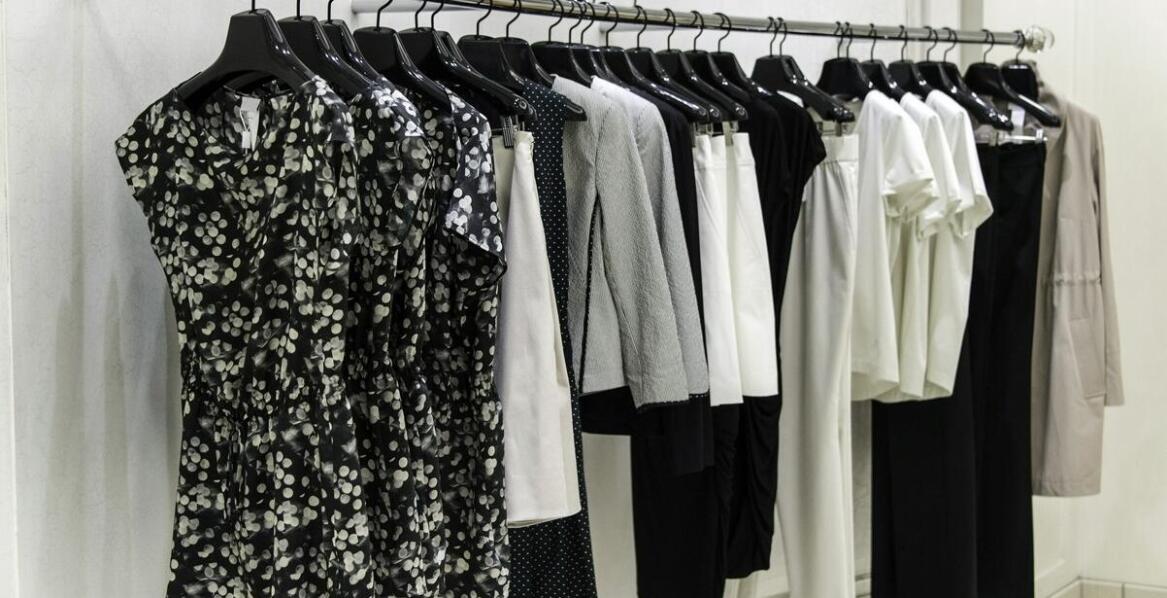 Wybór idealnej maxi spódnicy – co oferują polskie marki?