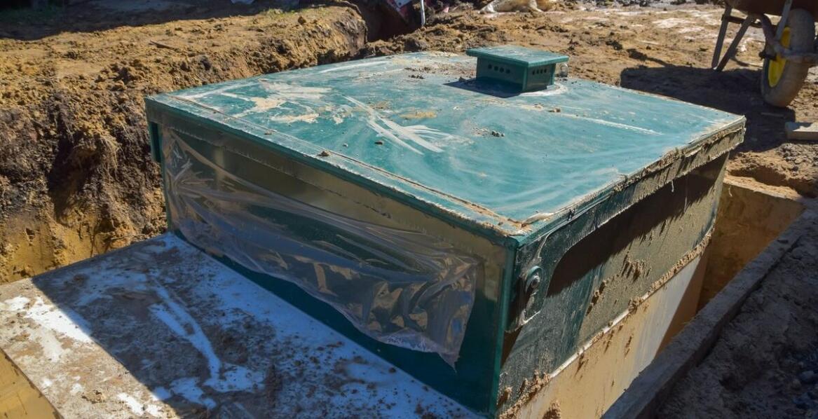 Wpływ grubości ścian betonowych szamb na ich trwałość i szczelność