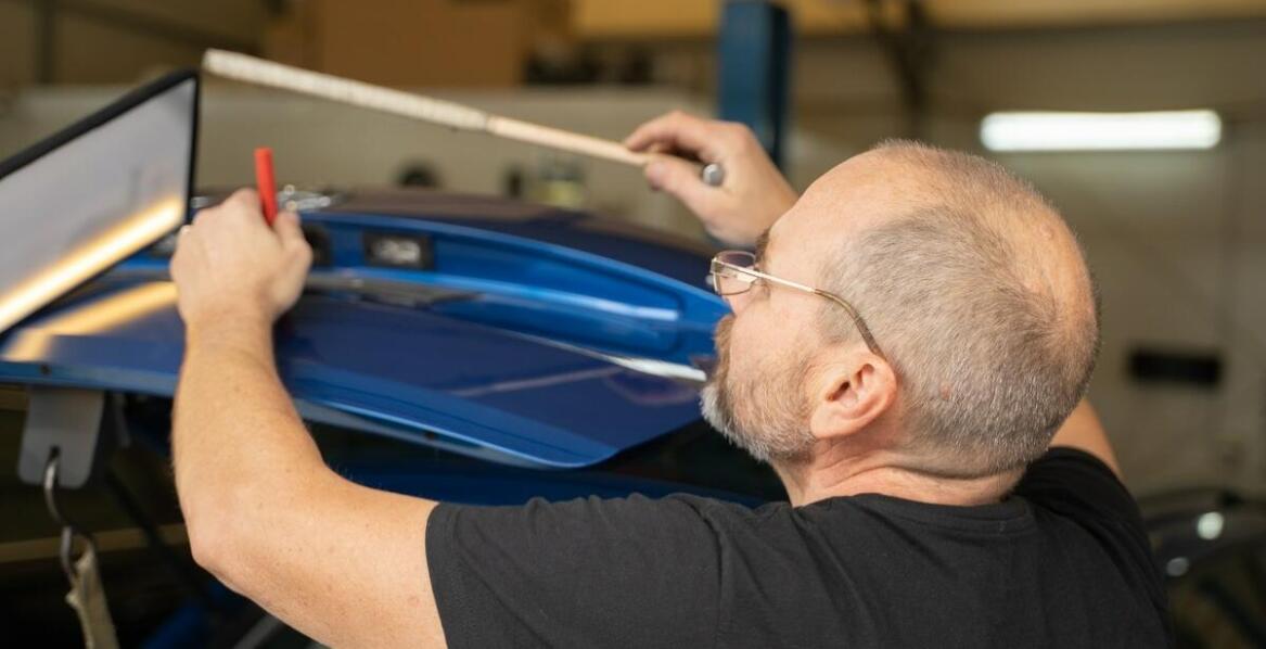 Jakie techniki oklejania łodzi są najefektywniejsze?