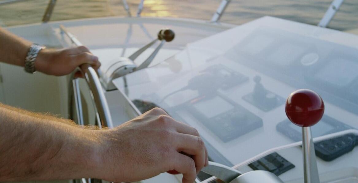 Rola serwisu w utrzymaniu sprawności morskich radarów