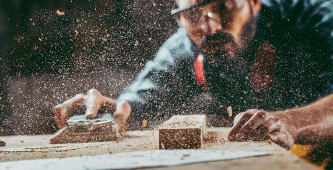 Proces regeneracji elementów maszyn stolarskich – co warto wiedzieć?