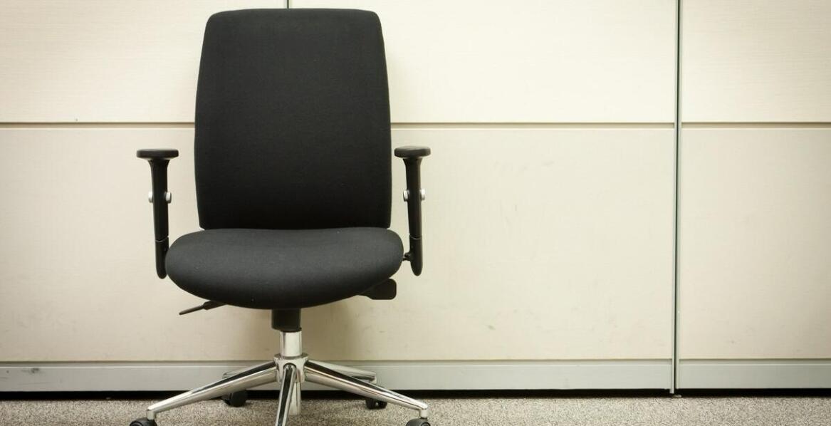 Jakie regulacyjne mechanizmy oferują nowoczesne warsztatowe krzesła?