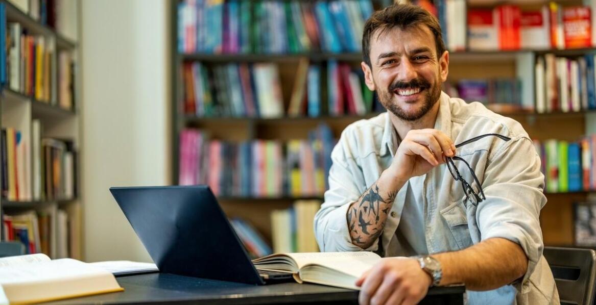 Proces poświadczonego tłumaczenia – co warto wiedzieć przed zleceniem?