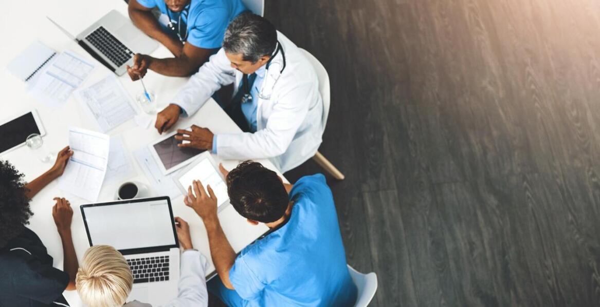 Porady prawne dla pacjentów i lekarzy w zakresie medycznego prawa