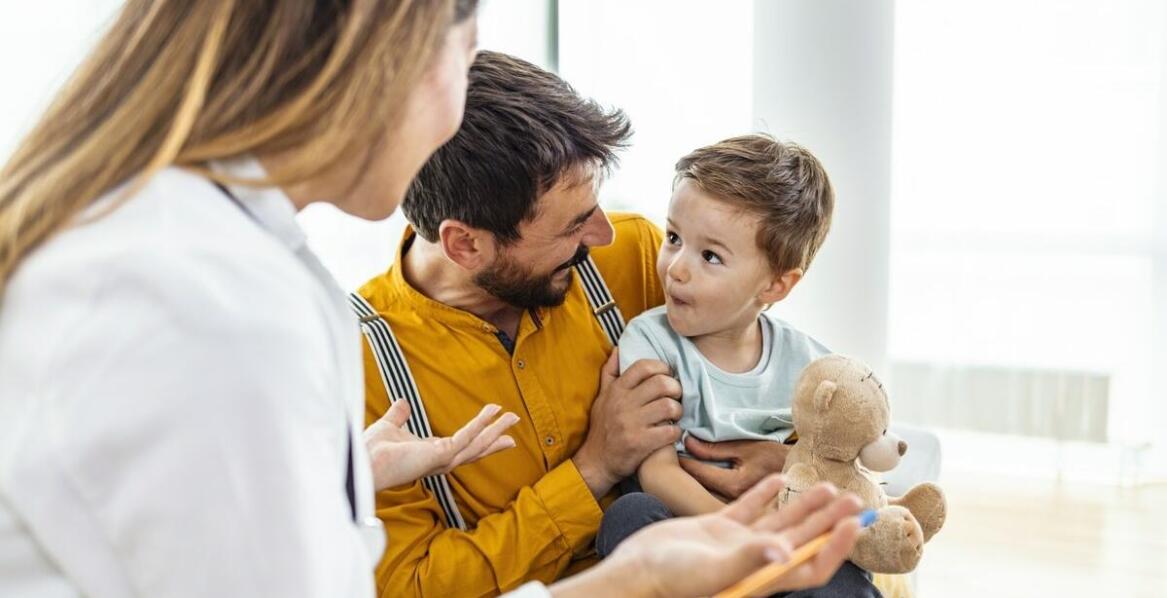 Diagnozowanie neurologicznych zaburzeń u dzieci – na co zwraca uwagę specjalista?