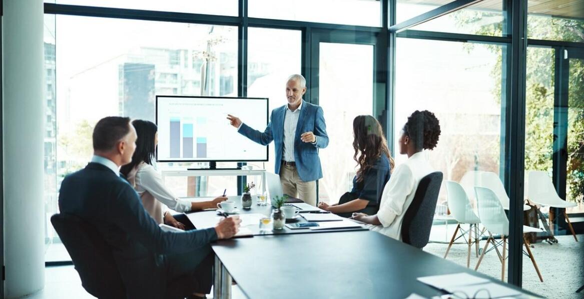 Jakie są korzyści z wykorzystania AI w analizie dużych danych zbiorów?