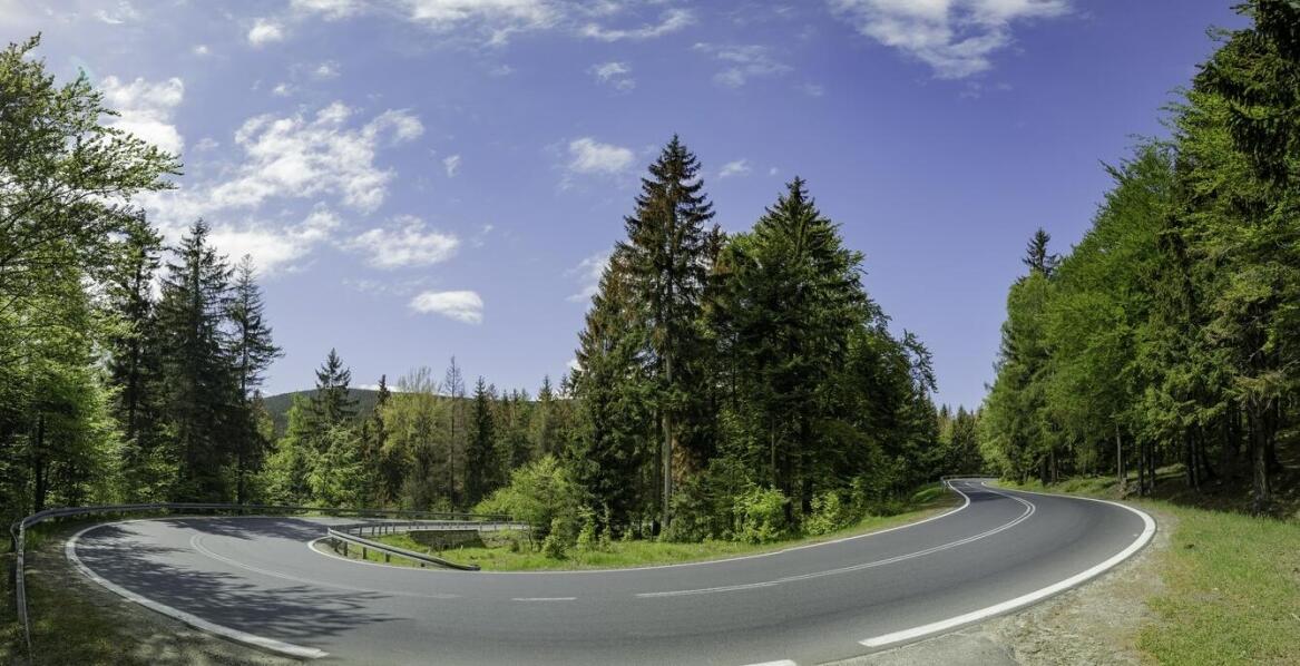Trasy rowerowe i turystyczne atrakcje: co warto zobaczyć podczas wyprawy w okolicach Wałbrzycha?