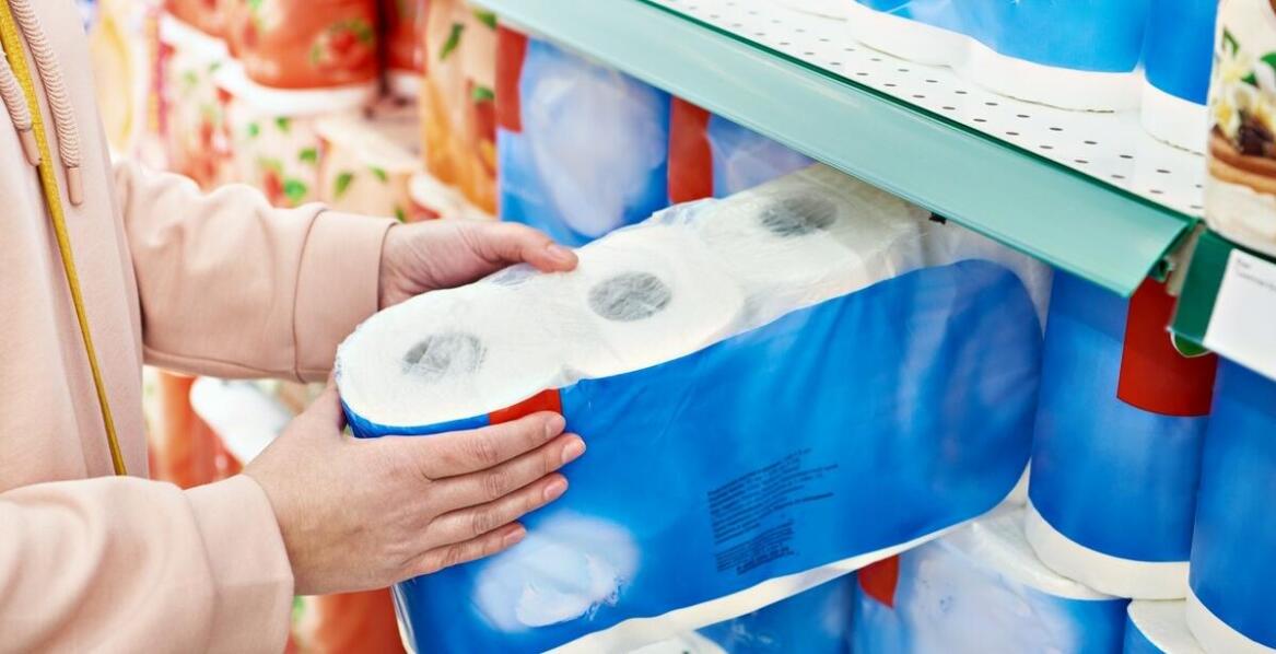 Jakie cechy powinny mieć kartonowe standy, aby skutecznie wspierać sprzedaż?