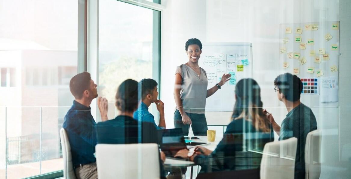 W jaki sposób testy DISC wpływają na rozwój kultury feedbacku w firmie?