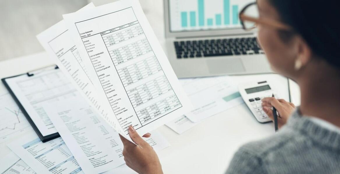 Zasady współpracy z księgowym biurem przy rozliczeniach podatkowych