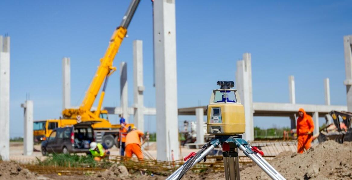 Geodezja a zarządzanie ryzykiem w procesie realizacji inwestycji