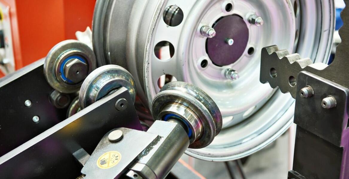 Wulkanizacja i geometria zawieszenia: jak wpływają na ekonomię jazdy?