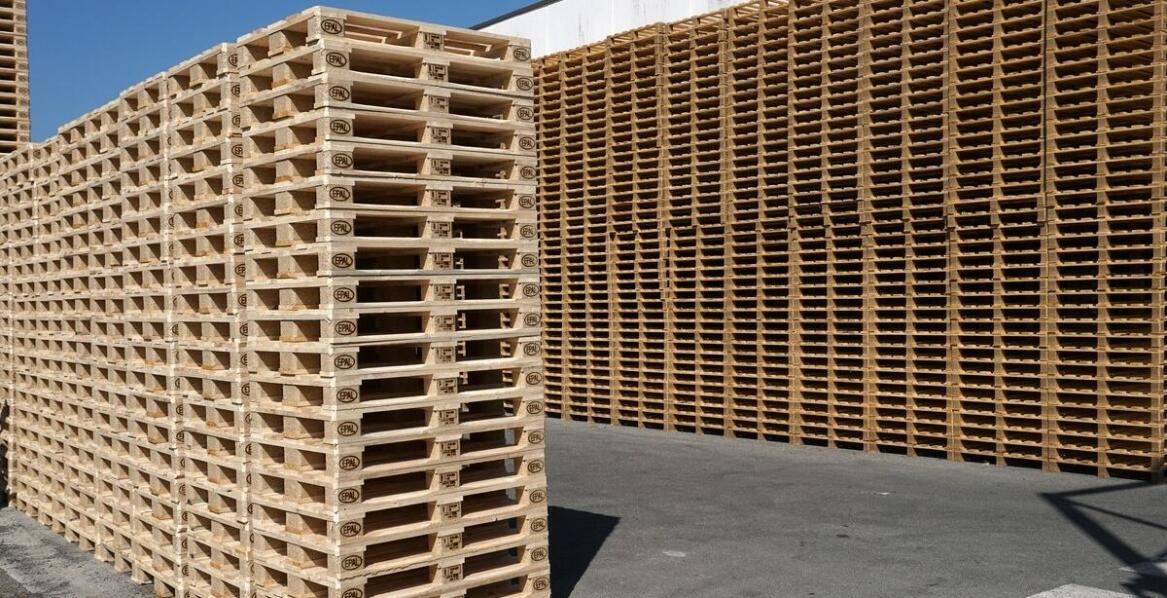 Jak tekturowe palety wspierają zrównoważony rozwój firmy