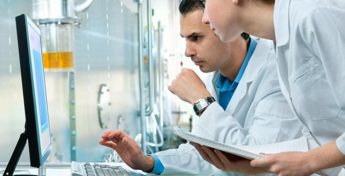 Znaczenie inwestycji w rozwój technologii dla producentów suplementów