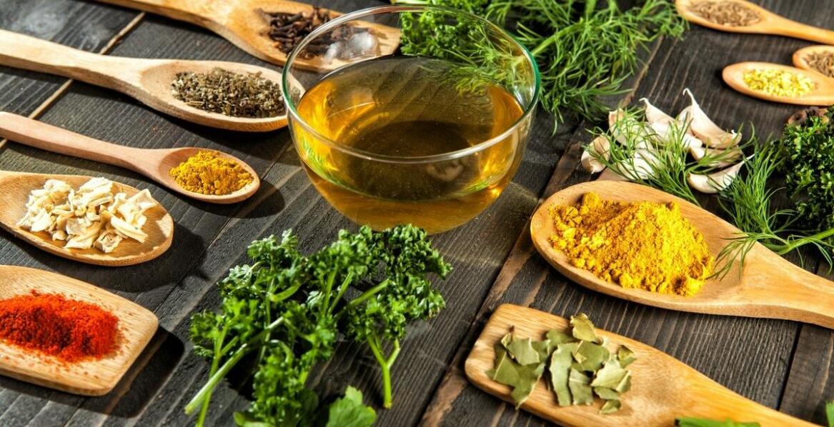 Oleje tłoczone na zimno i ich wpływ na trawienie