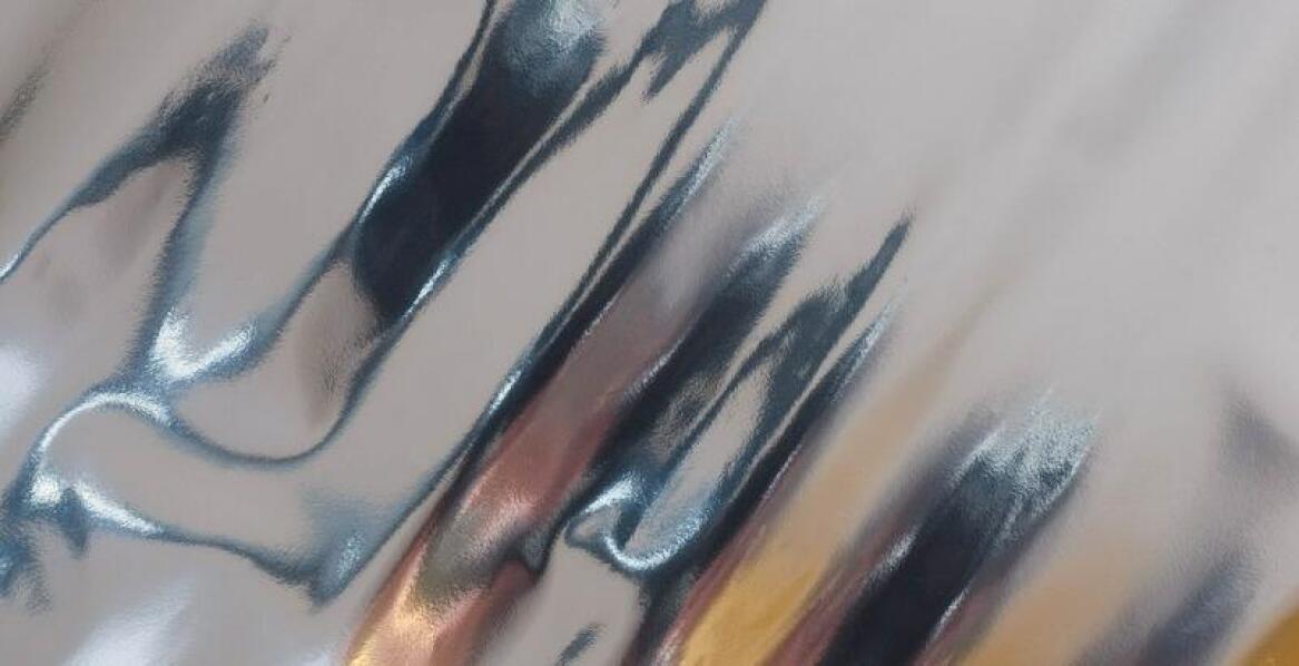 Jak foliowanie na gorąco wpływa na postrzeganie jakości promocyjnych materiałów?