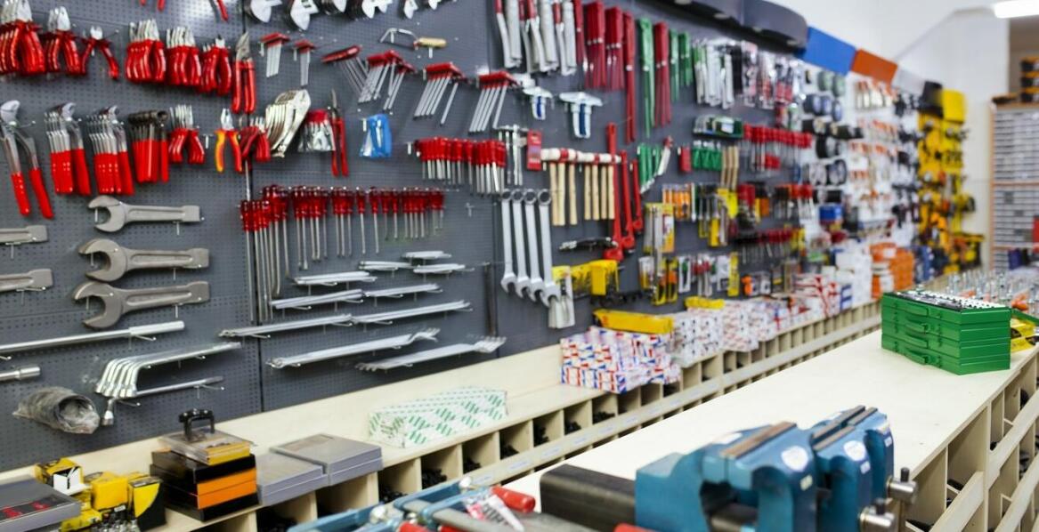 Jak warsztatowe akcesoria wpływają na organizację pracy?